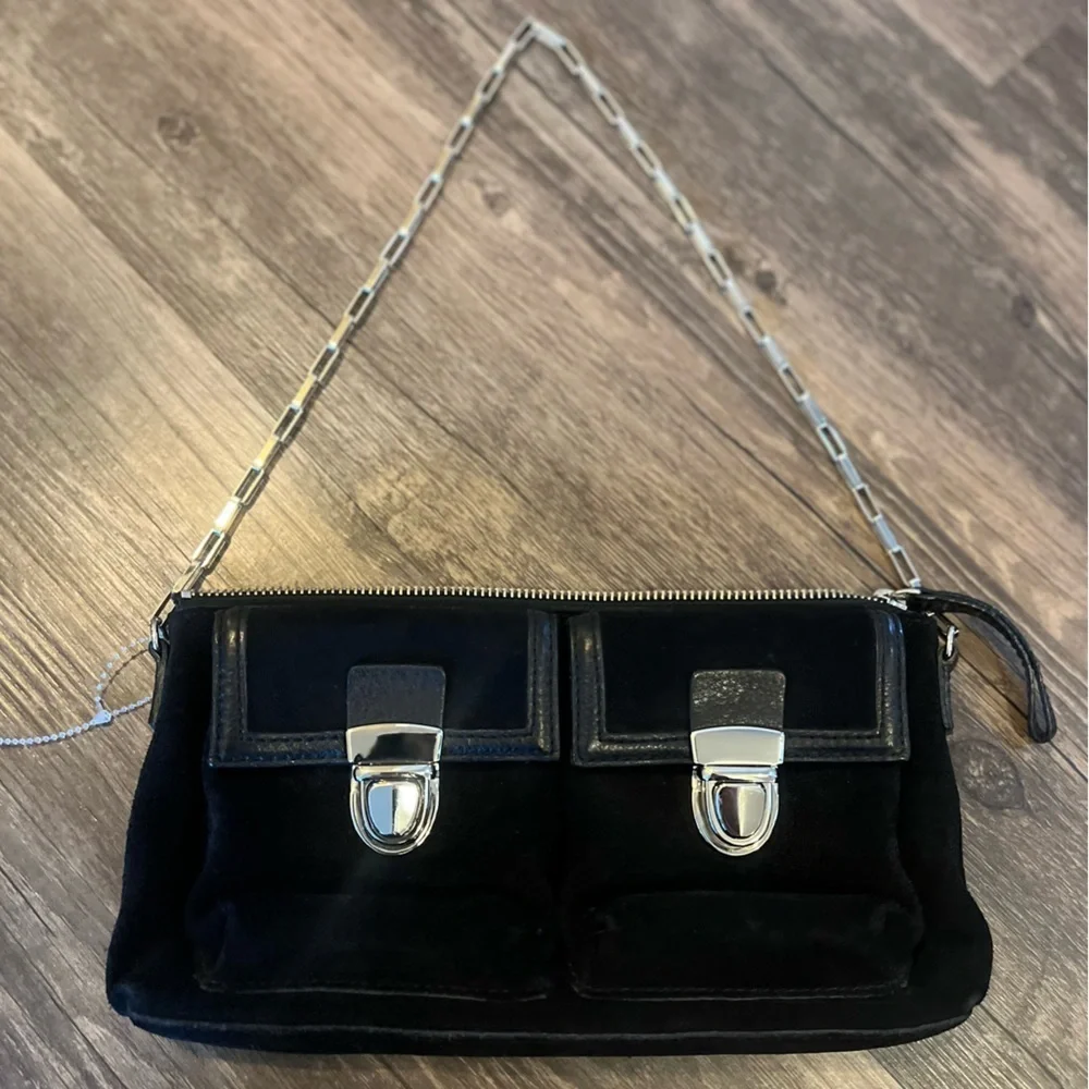 Banana Republic Fall 2003 Black Suede Shoulder Bag Silver Chain Y2K